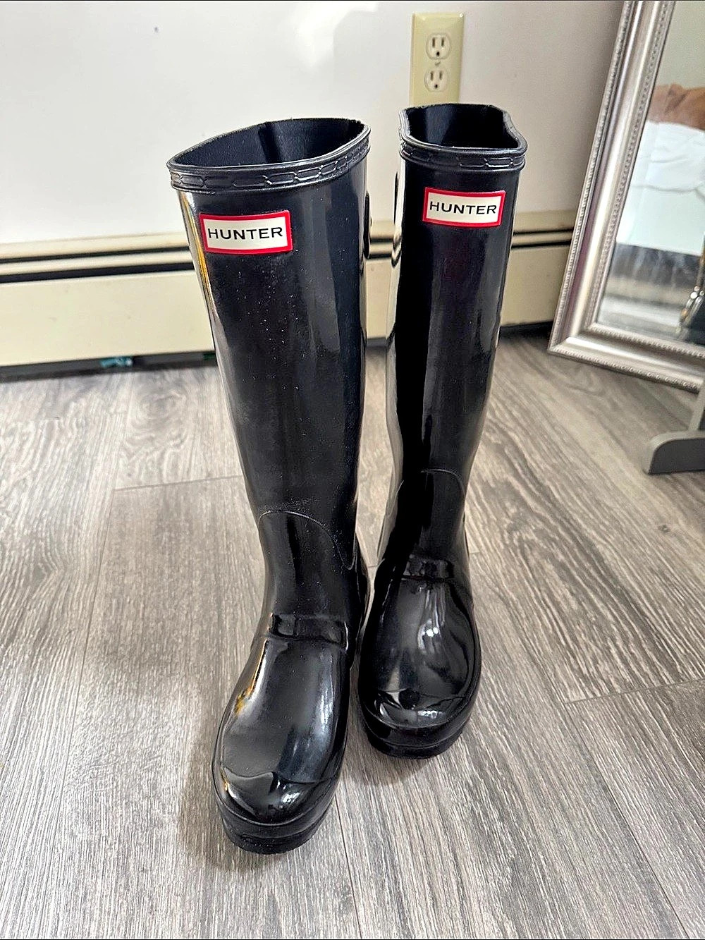 Hunter Original Tall Gloss Rain Boots Black US 7